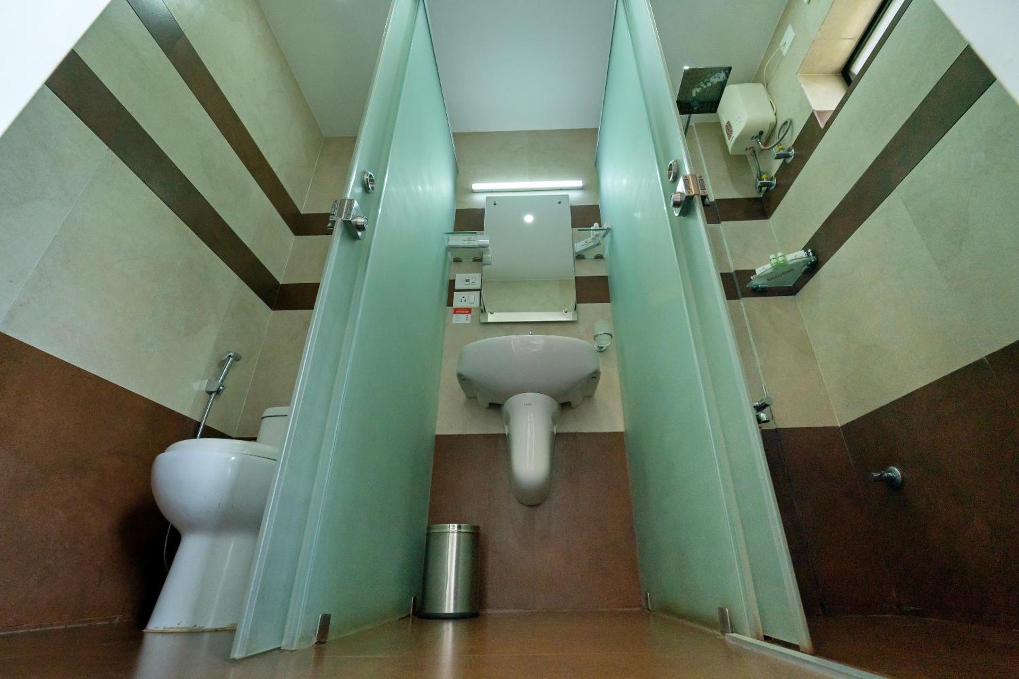 ויטירי The Sanihara Hotel & Resort מראה חיצוני תמונה