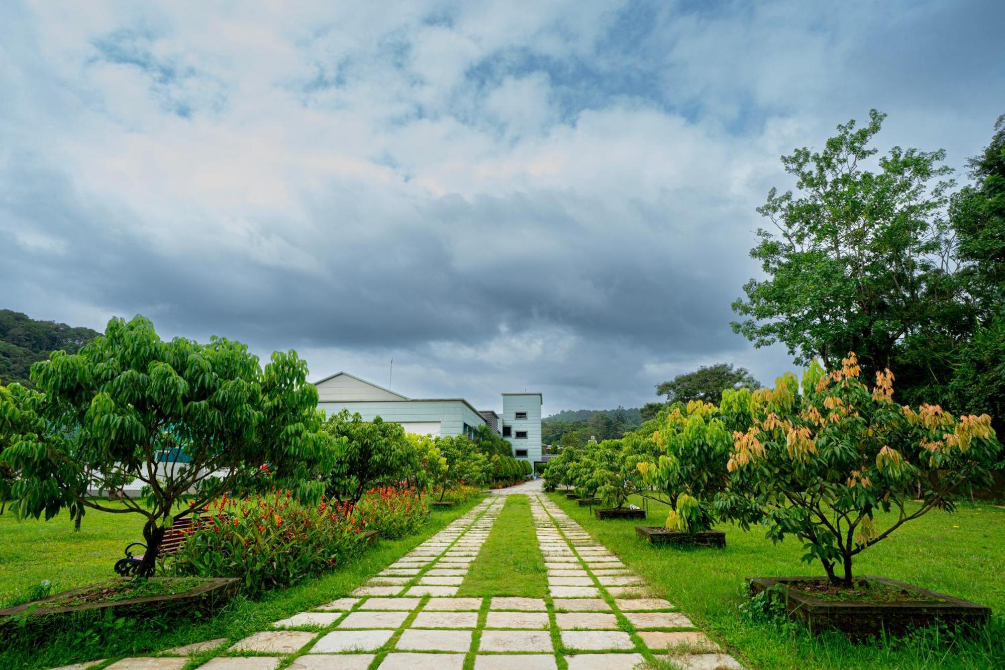 ויטירי The Sanihara Hotel & Resort מראה חיצוני תמונה